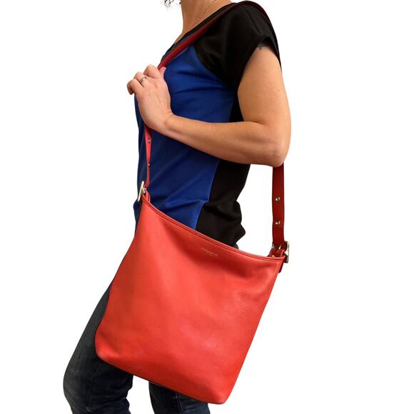 Coach Legacy Carnelian Leather Duffel #19889 - Coral Red Bucket Shoulder Bag - Picture 2 of 10